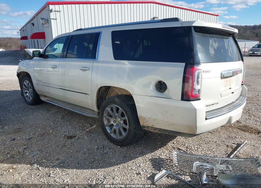 2015 GMC YUKON XL 1500 DENALI VIN: 1GKS2JKJXFR553732