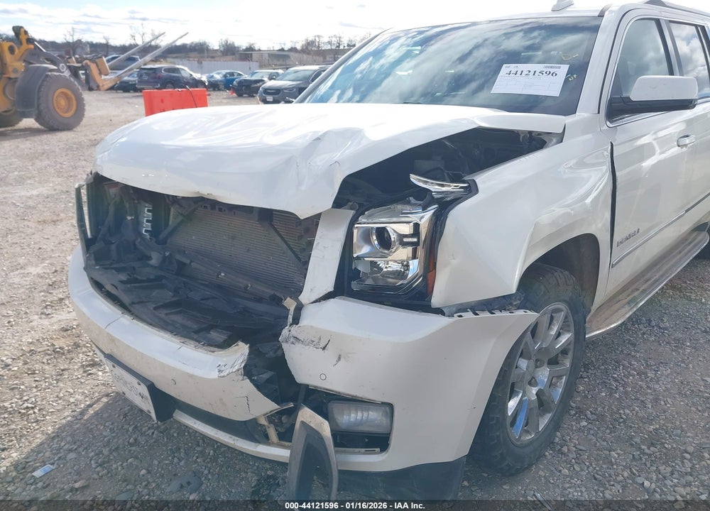 2015 GMC YUKON XL 1500 DENALI VIN: 1GKS2JKJXFR553732