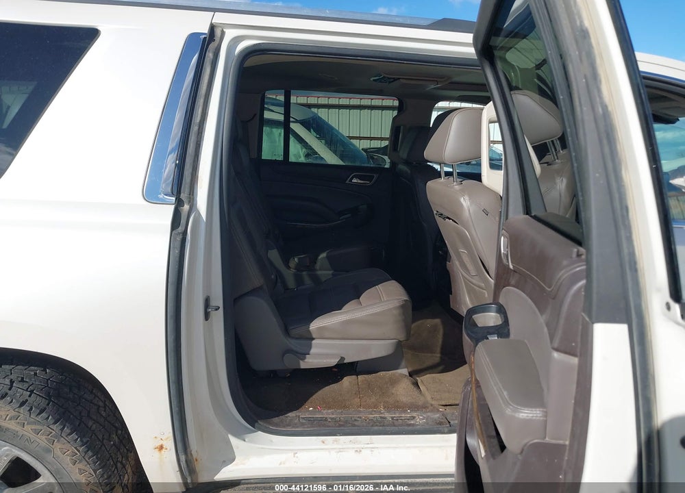 2015 GMC YUKON XL 1500 DENALI VIN: 1GKS2JKJXFR553732