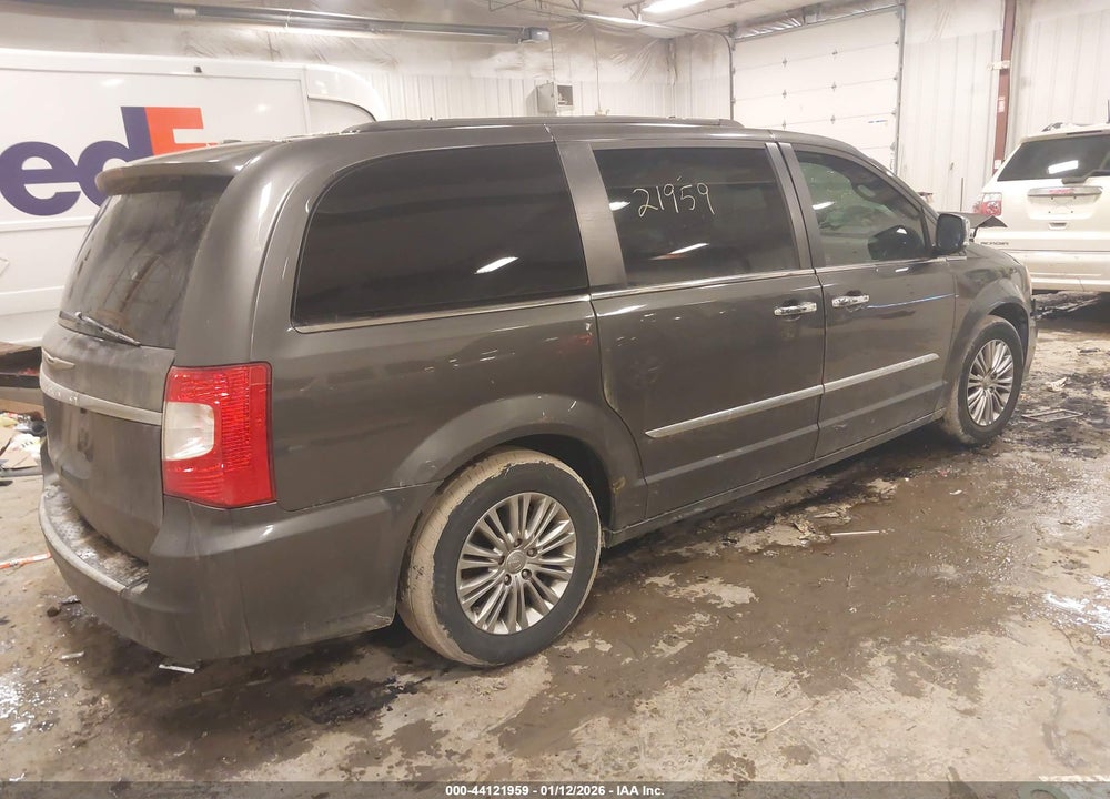 2016 CHRYSLER TOWN & COUNTRY TOURING-L ANNIVERSARY EDITION VIN: 2C4RC1CG2GR150530