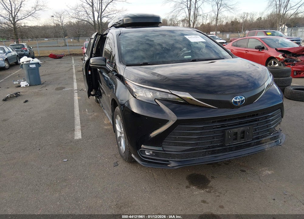 2022 TOYOTA SIENNA XLE WOODLAND EDITION VIN: 5TDASKFC1NS046291