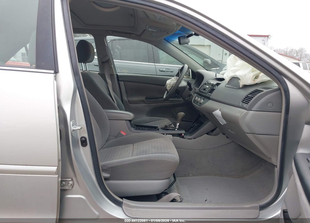 2005 TOYOTA CAMRY LE VIN: 4T1BE32K45U608870