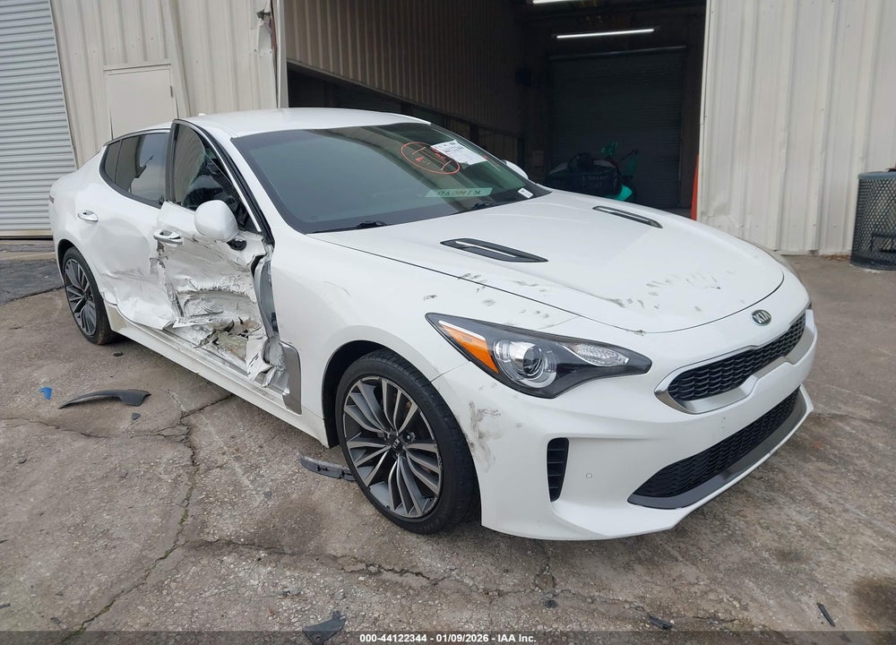 2019 KIA STINGER VIN: KNAE15LA8K6048041