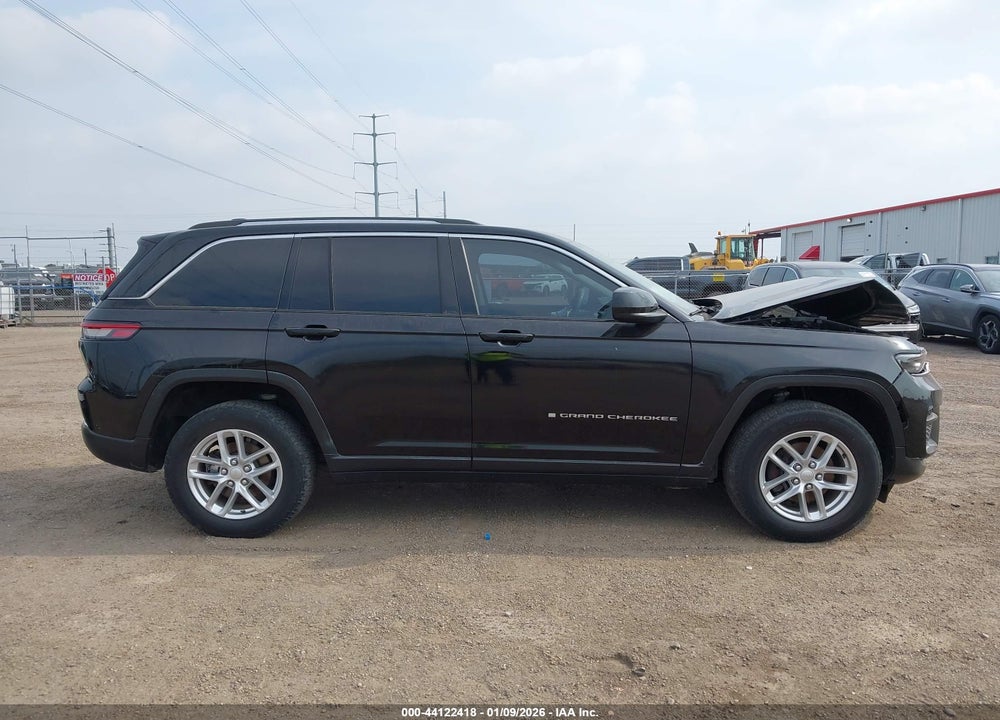 2023 JEEP GRAND CHEROKEE LAREDO 4X2 VIN: 1C4RJGAG1PC521228