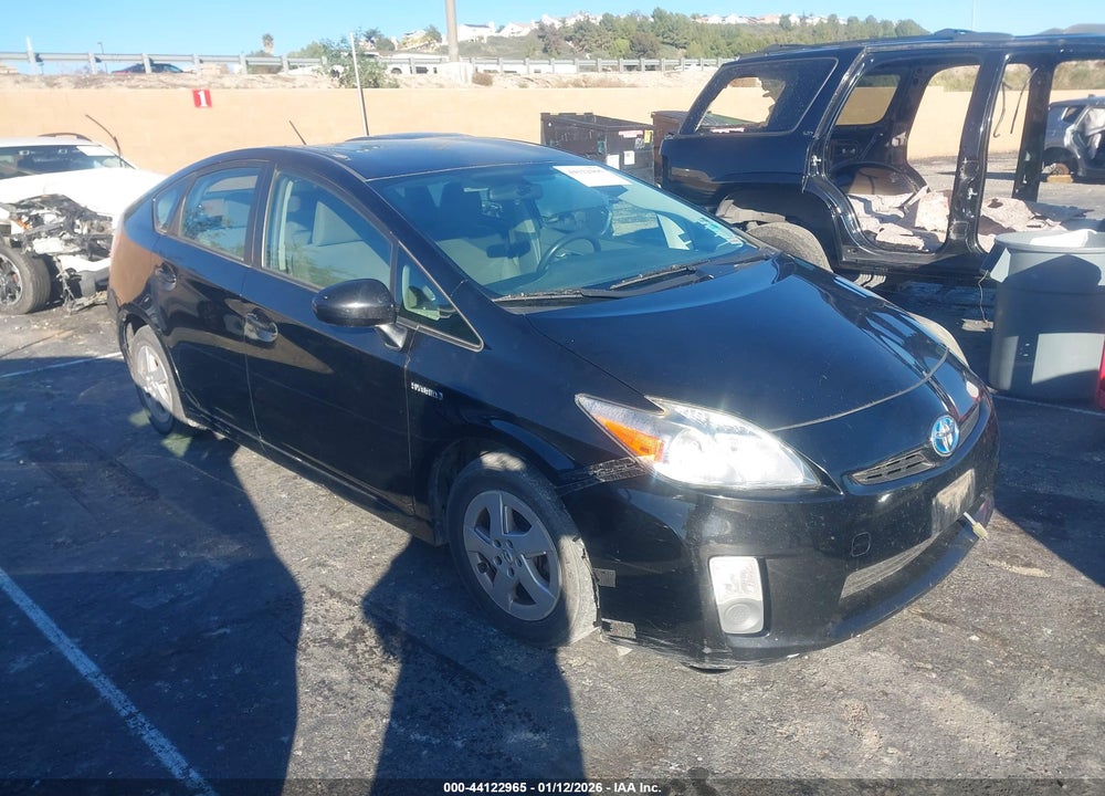 2011 TOYOTA PRIUS TWO VIN: JTDKN3DU9B5333022