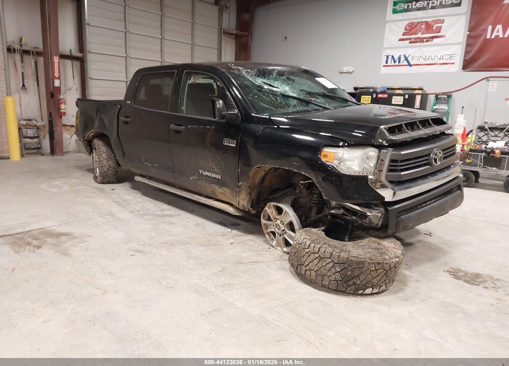2015 TOYOTA TUNDRA SR5 5.7L V8 VIN: 5TFDW5F17FX478929