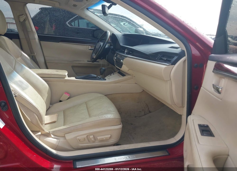2013 LEXUS ES 350 VIN: JTHBK1GG2D2070832