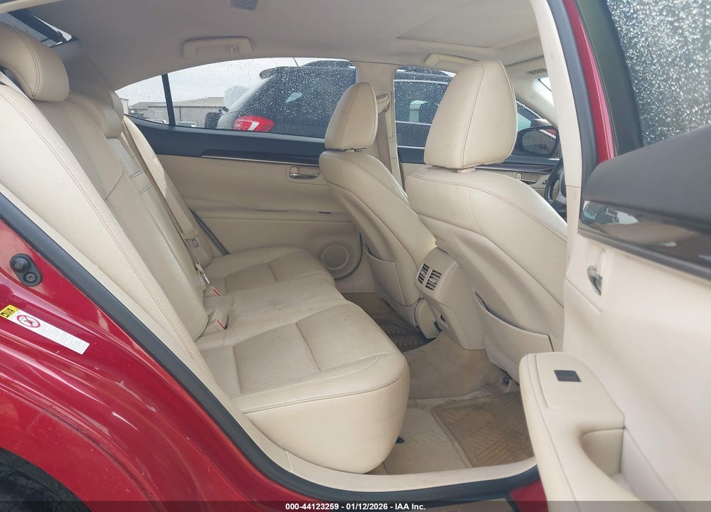 2013 LEXUS ES 350 VIN: JTHBK1GG2D2070832