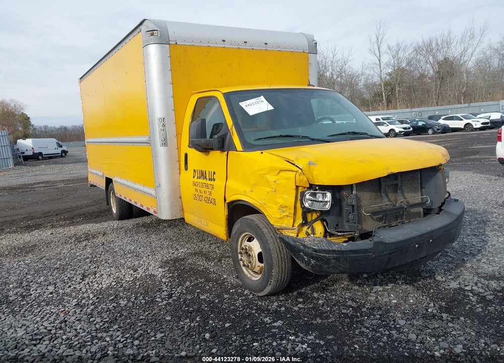 2015 GMC SAVANA CUTAWAY 3500 VIN: 1GD374CG0F1202330
