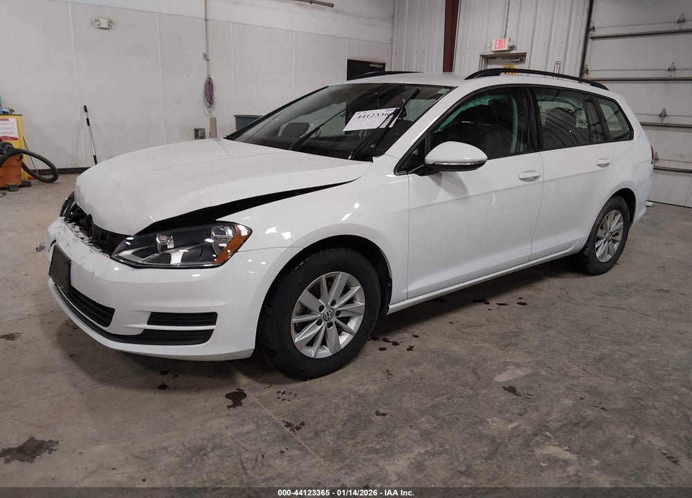 2015 VOLKSWAGEN GOLF SPORTWAGEN TSI S 4-DOOR VIN: 3VWC17AU5FM514109