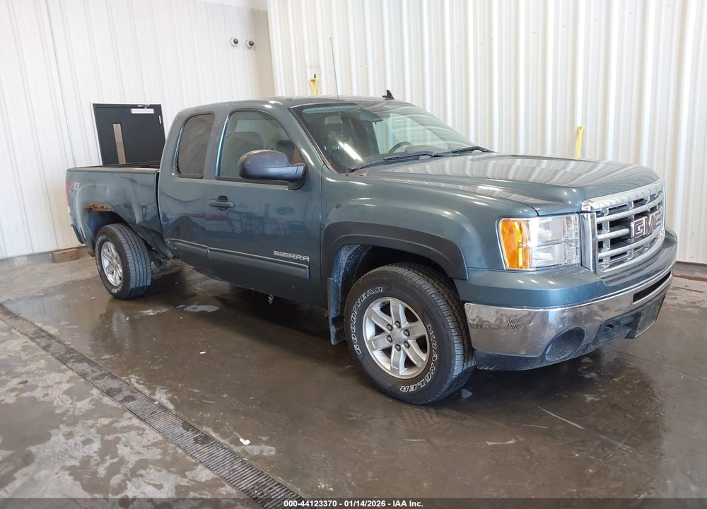 2011 GMC SIERRA 1500 SLE VIN: 1GTR2VE35BZ338283