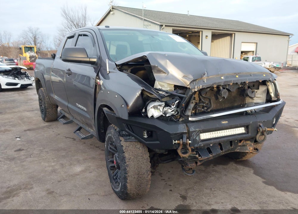 2013 TOYOTA TUNDRA GRADE 5.7L V8 VIN: 5TFUY5F19DX288637
