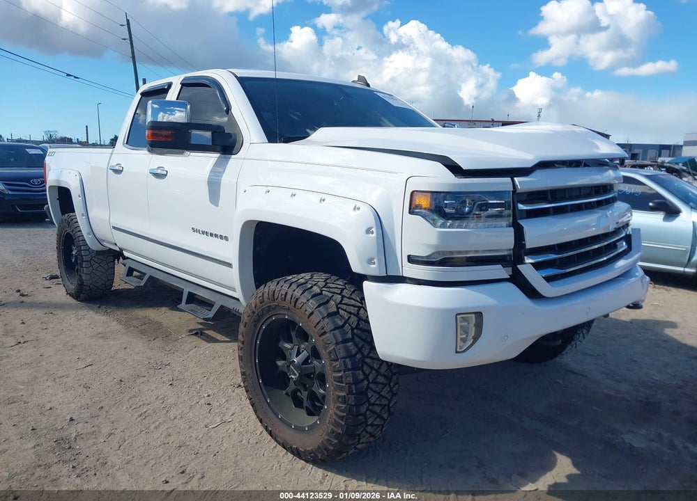 2018 CHEVROLET SILVERADO 1500 2LZ VIN: 1GCVKSEC9JZ267875