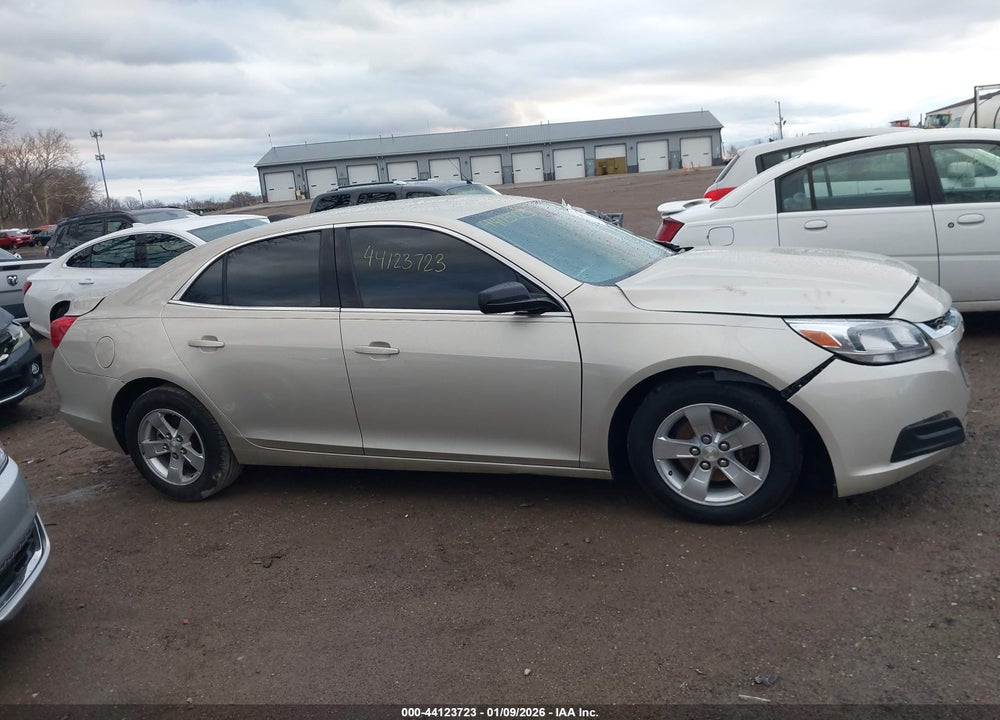 2015 CHEVROLET MALIBU LS VIN: 1G11B5SL4FF173389