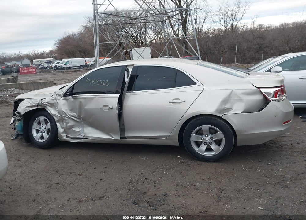 2015 CHEVROLET MALIBU LS VIN: 1G11B5SL4FF173389