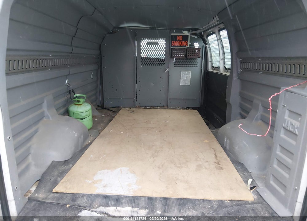 2008 CHEVROLET EXPRESS WORK VAN VIN: 1GCGG25C481164785