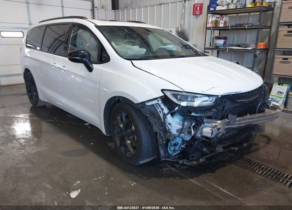 2025 CHRYSLER PACIFICA LIMITED VIN: 2C4RC1GG2SR524721