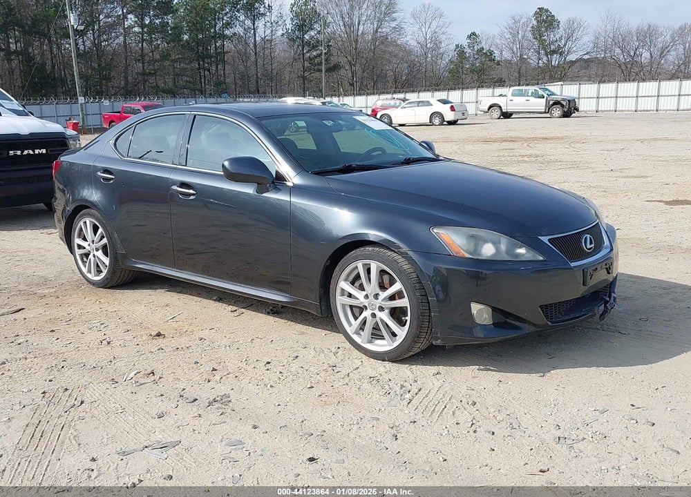 2007 LEXUS IS 350 VIN: JTHBE262772008401