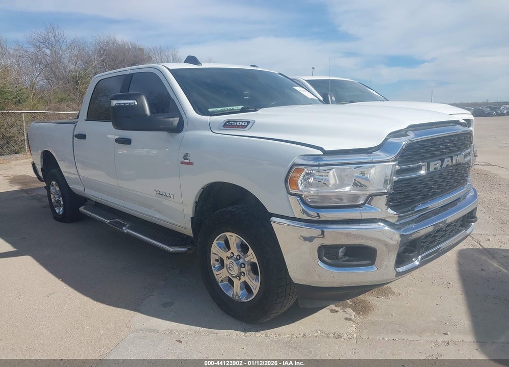 2024 RAM 2500 BIG HORN  4X4 6'4 BOX VIN: 3C6UR5DL3RG340767