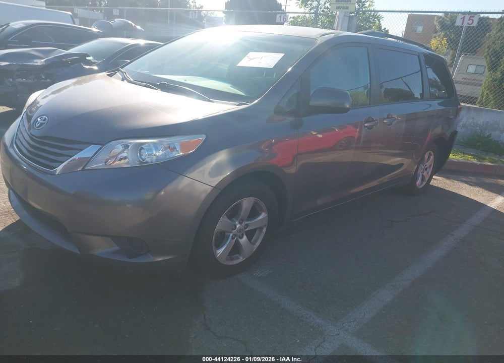 2017 TOYOTA SIENNA LE 8 PASSENGER VIN: 5TDKZ3DC7HS842766