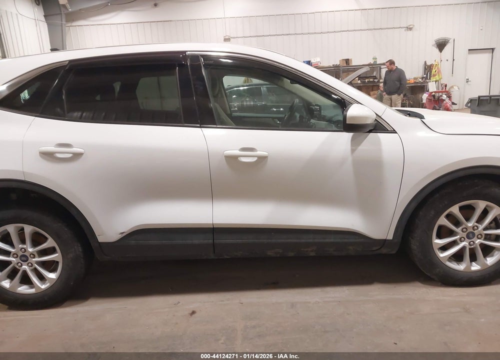 2020 FORD ESCAPE SE VIN: 1FMCU9G61LUB85927