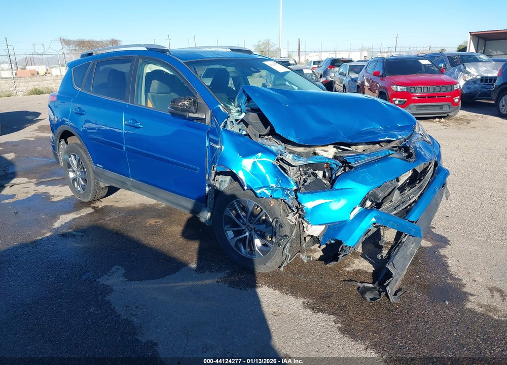 2016 TOYOTA RAV4 HYBRID XLE VIN: JTMRJREV1GD041396