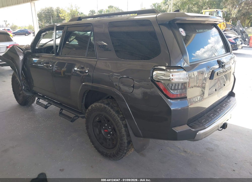 2019 TOYOTA 4RUNNER TRD OFF ROAD PREMIUM VIN: JTEBU5JR5K5620139