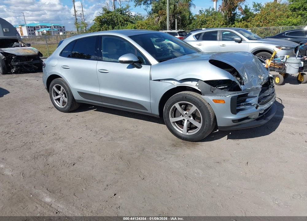 2021 PORSCHE MACAN VIN: WP1AA2A55MLB00511
