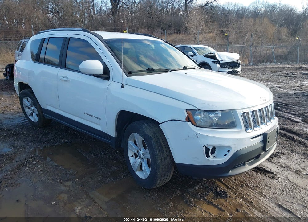 2016 JEEP COMPASS LATITUDE VIN: 1C4NJDEB0GD718395