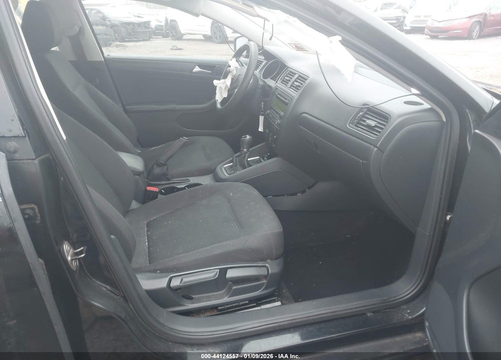 2015 VOLKSWAGEN JETTA 2.0L S VIN: 3VW1K7AJ3FM351969