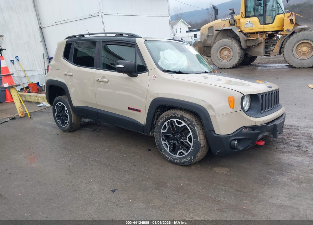 2015 JEEP RENEGADE TRAILHAWK VIN: ZACCJBCT0FPB74034