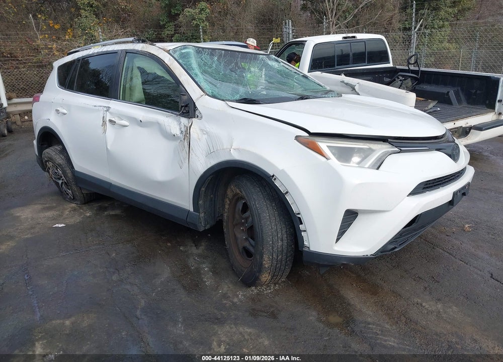 2016 TOYOTA RAV4 LE VIN: JTMBFREV8GJ085836