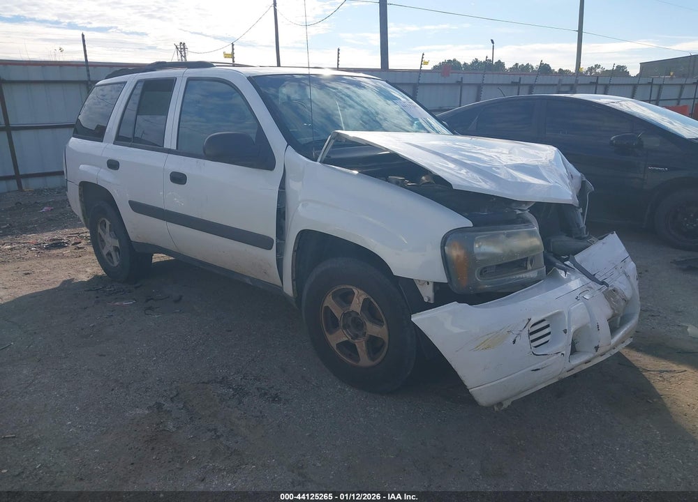 2005 CHEVROLET TRAILBLAZER LS VIN: 1GNDT13S352259080