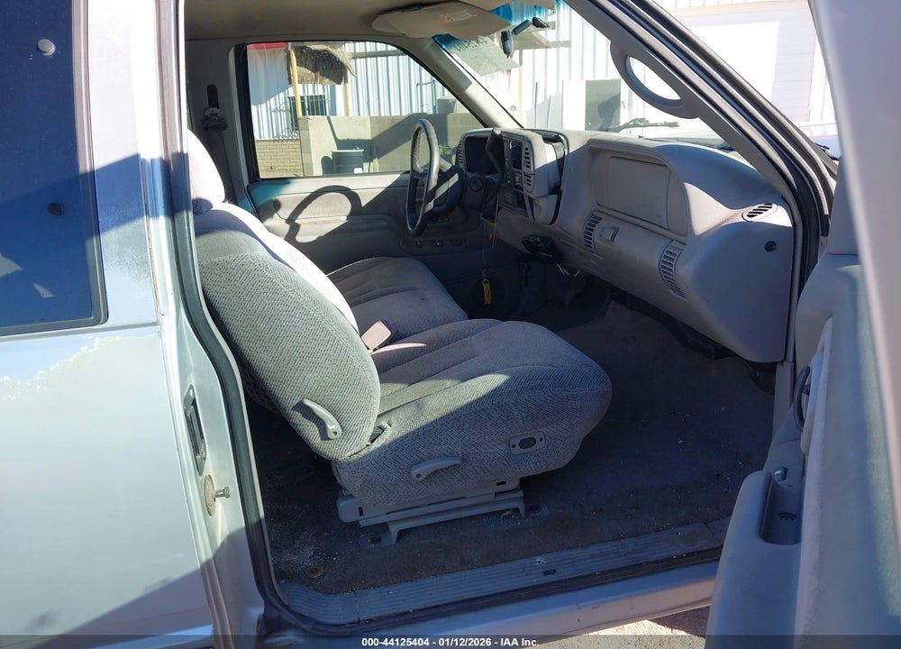 1997 CHEVROLET K1500 FLEETSIDE VIN: 2GCEK19R2V1219867