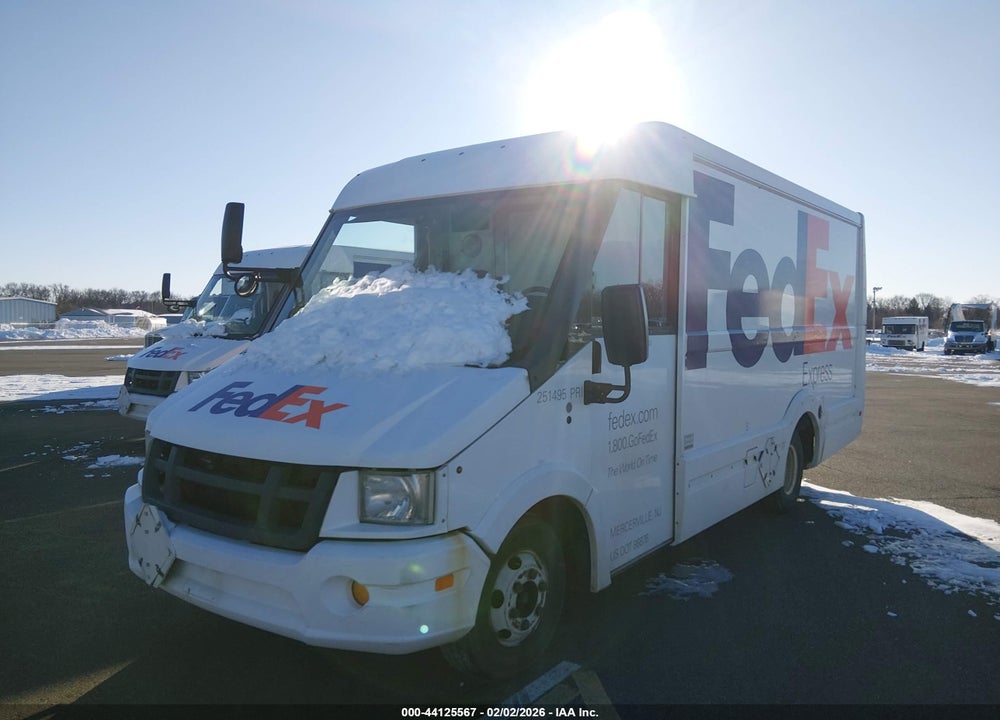 2013 ISUZU COMMERCIAL VAN VIN: JALB4T173D7W00226