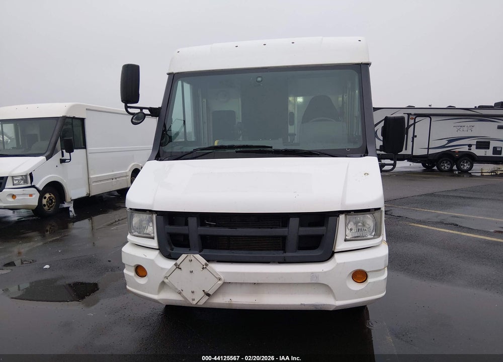 2013 ISUZU COMMERCIAL VAN VIN: JALB4T173D7W00226