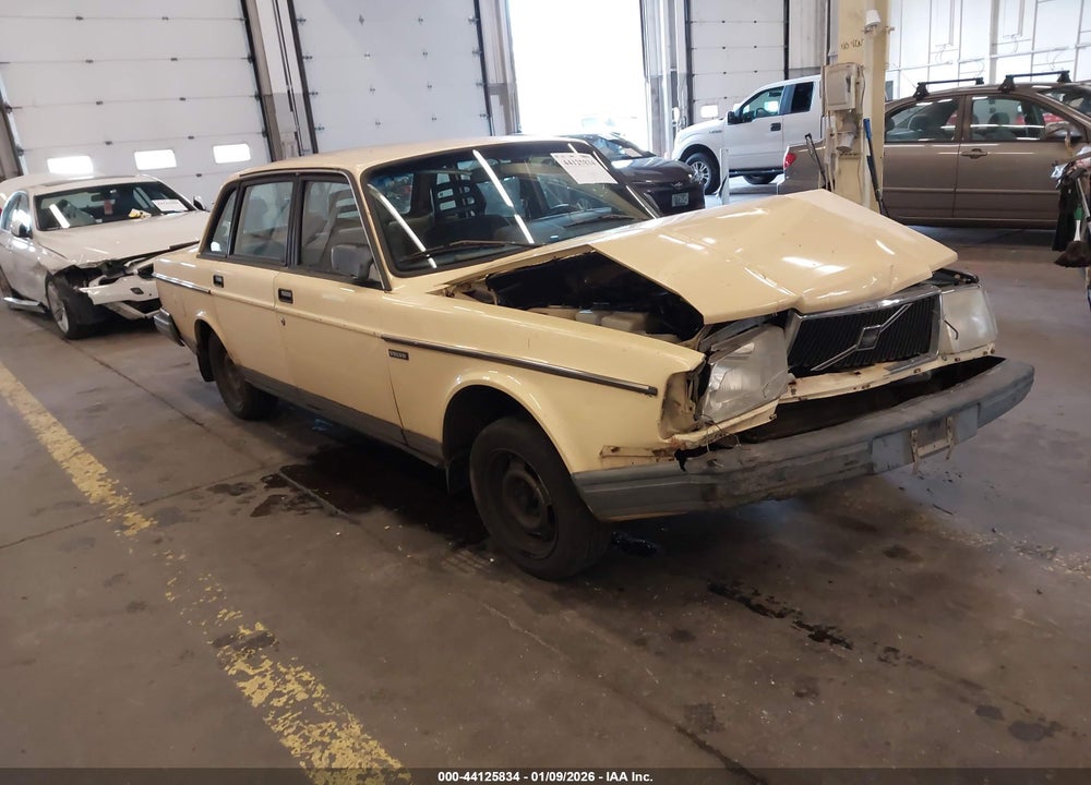 1987 VOLVO 244 DL/GL VIN: YV1AX8849H1253789
