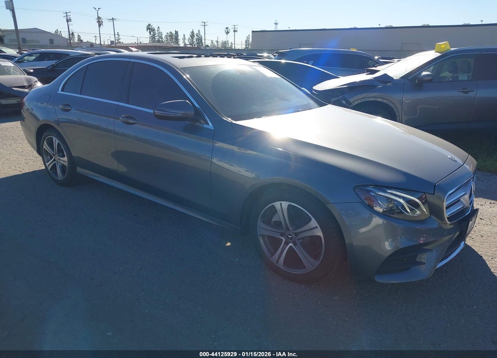 2019 MERCEDES-BENZ E 300 VIN: WDDZF4JB9KA514428