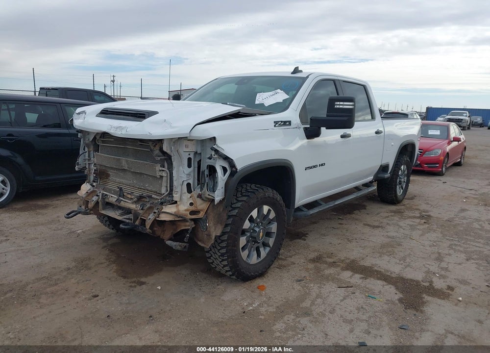 2024 CHEVROLET SILVERADO 2500HD 4WD  STANDARD BED CUSTOM VIN: 2GC4YMEY1R1107673