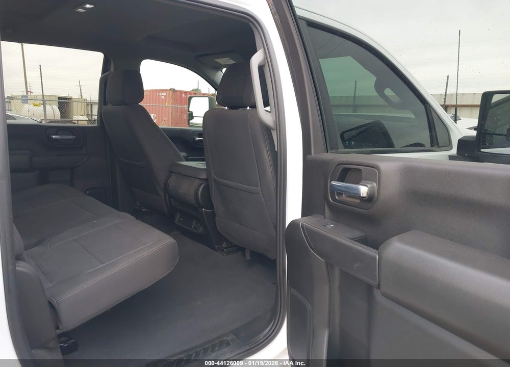 2024 CHEVROLET SILVERADO 2500HD 4WD  STANDARD BED CUSTOM VIN: 2GC4YMEY1R1107673