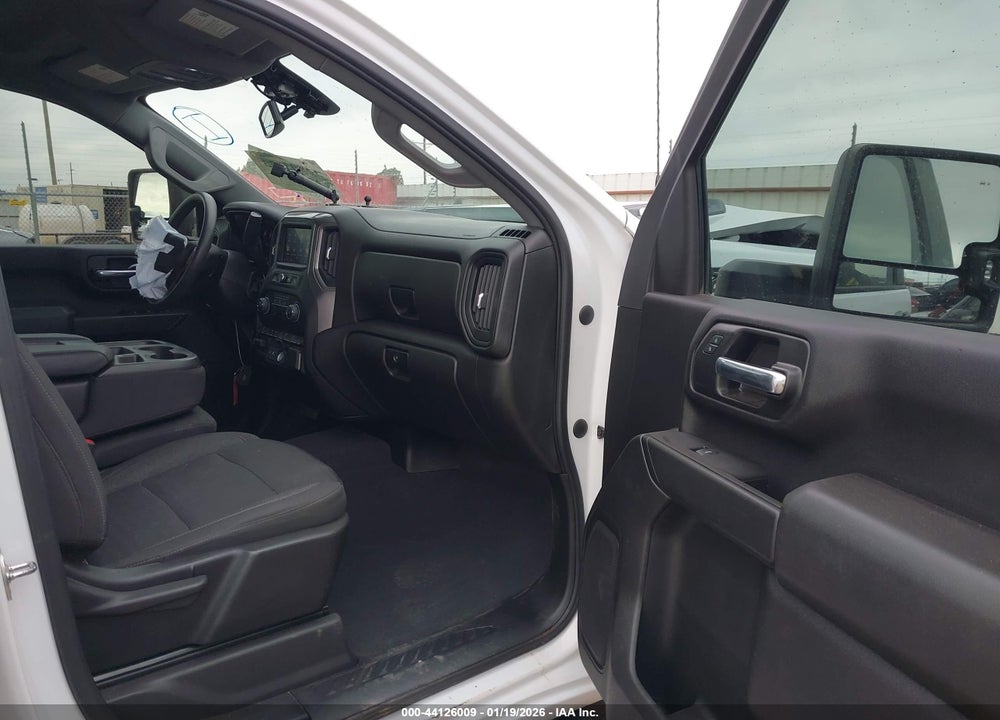 2024 CHEVROLET SILVERADO 2500HD 4WD  STANDARD BED CUSTOM VIN: 2GC4YMEY1R1107673