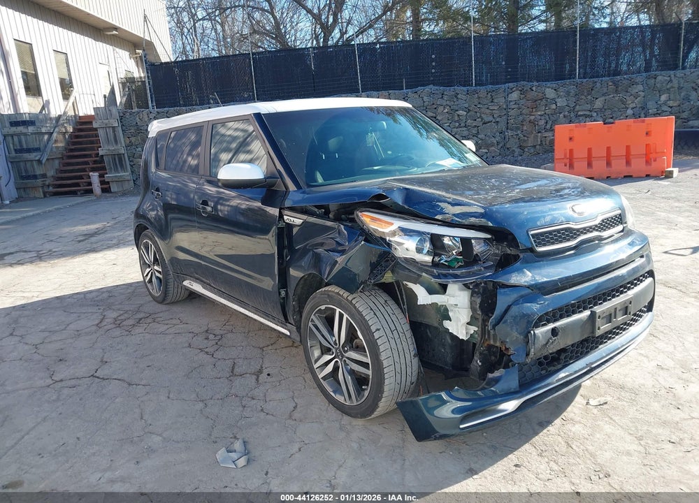 2018 KIA SOUL + VIN: KNDJP3A52J7607134