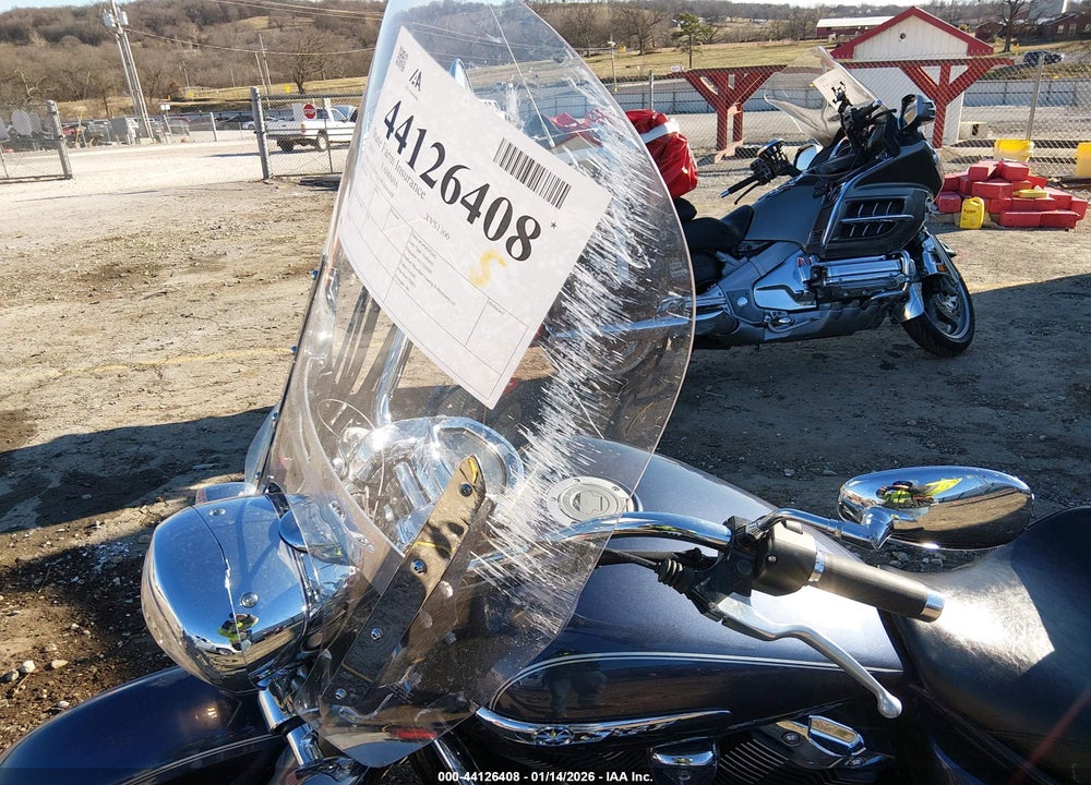 2015 YAMAHA XVS1300 CT/CTB VIN: JYAVP32E9FA006468