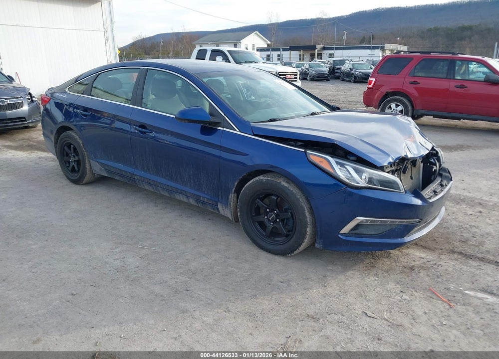 2015 HYUNDAI SONATA SE VIN: 5NPE24AF8FH161086