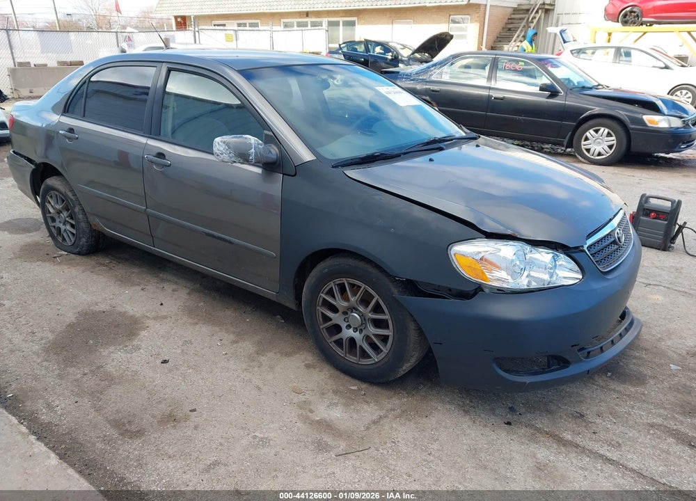 2008 TOYOTA COROLLA LE VIN: 1NXBR32E28Z993302