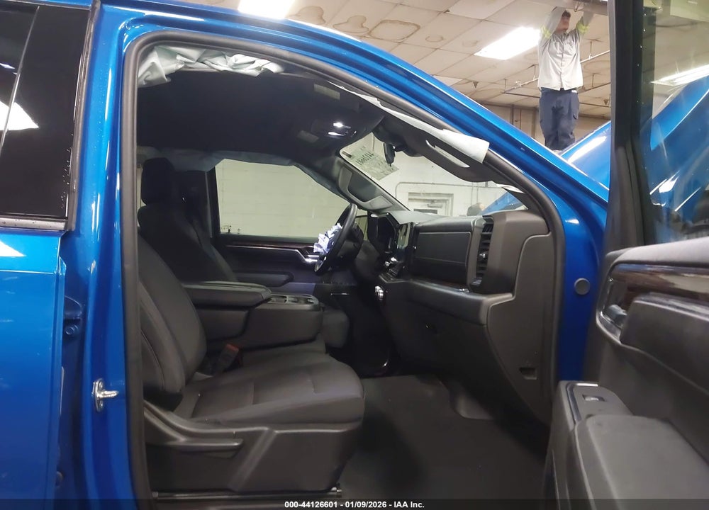 2024 GMC SIERRA 1500 4WD  SHORT BOX ELEVATION WITH 3SB VIN: 3GTPUCEK9RG199332