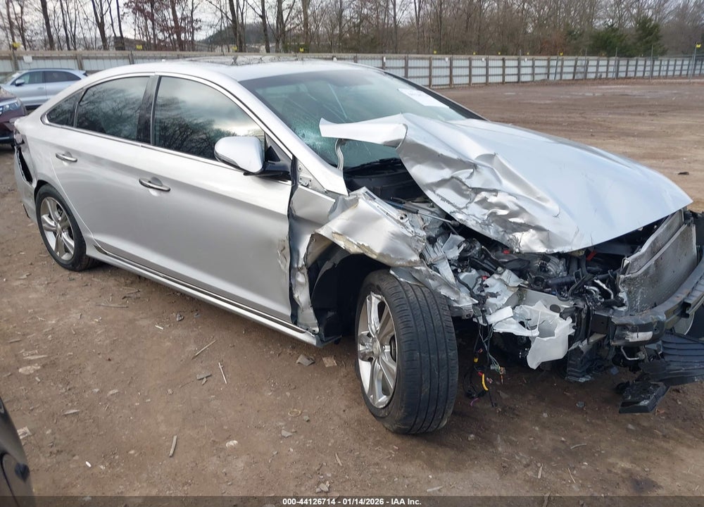 2018 HYUNDAI SONATA SPORT VIN: 5NPE34AF8JH687627