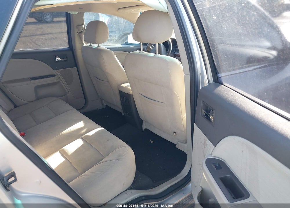 2009 FORD TAURUS SE VIN: 1FAHP23W29G111895