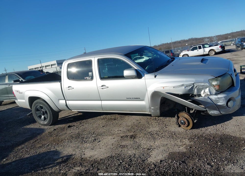 2011 TOYOTA TACOMA BASE V6 VIN: 3TMMU4FN6BM037148