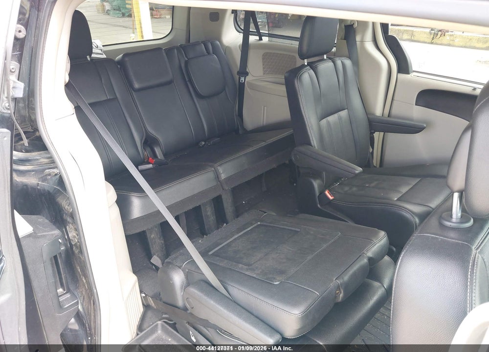 2013 CHRYSLER TOWN & COUNTRY TOURING VIN: 2C4RC1BG4DR564096